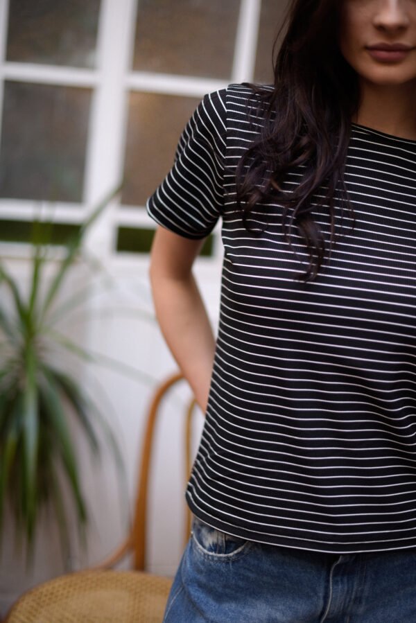 REMERA AMBAR - Imagen 2