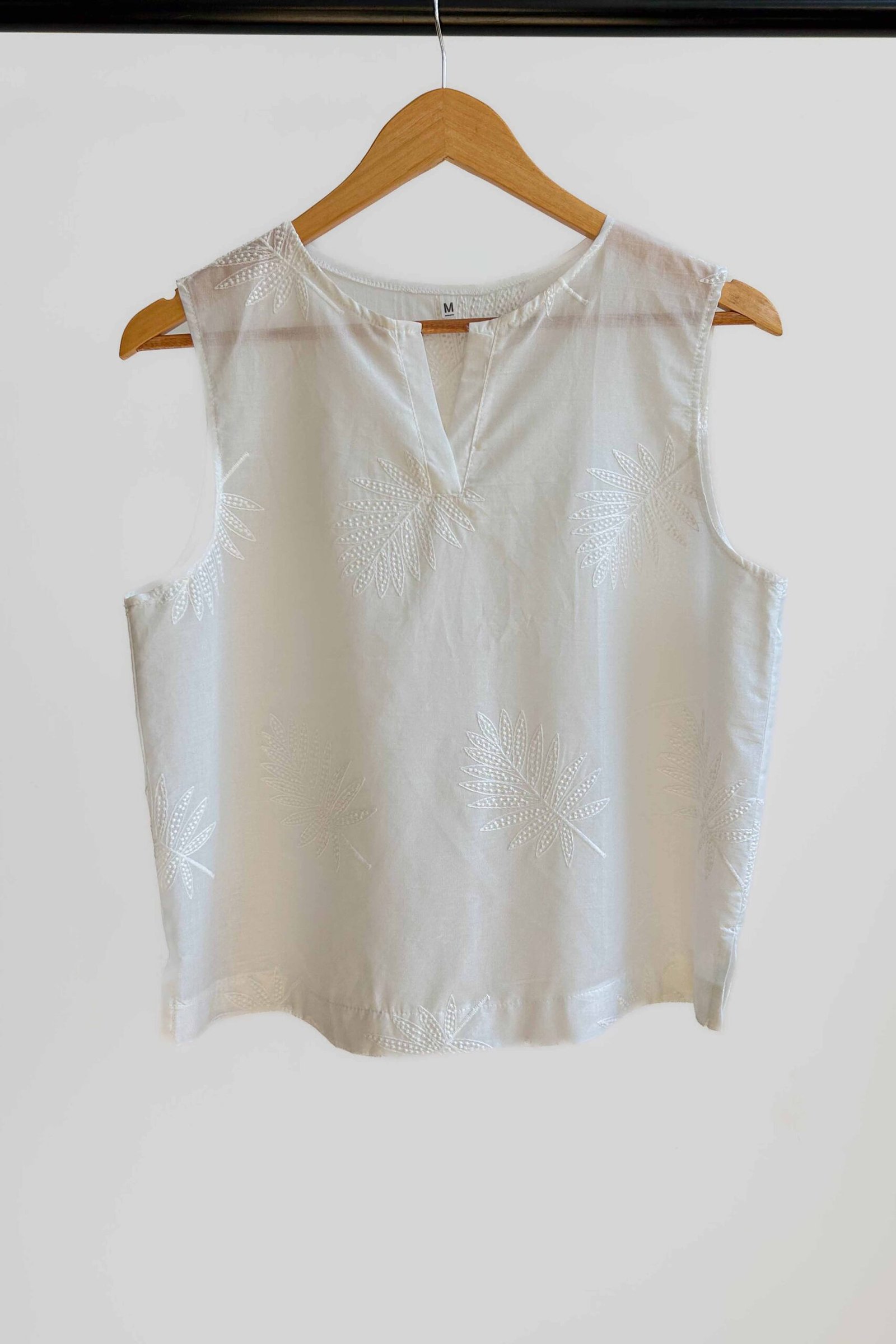 MUSCULOSA JENIFER CON BORDADO - Imagen 6