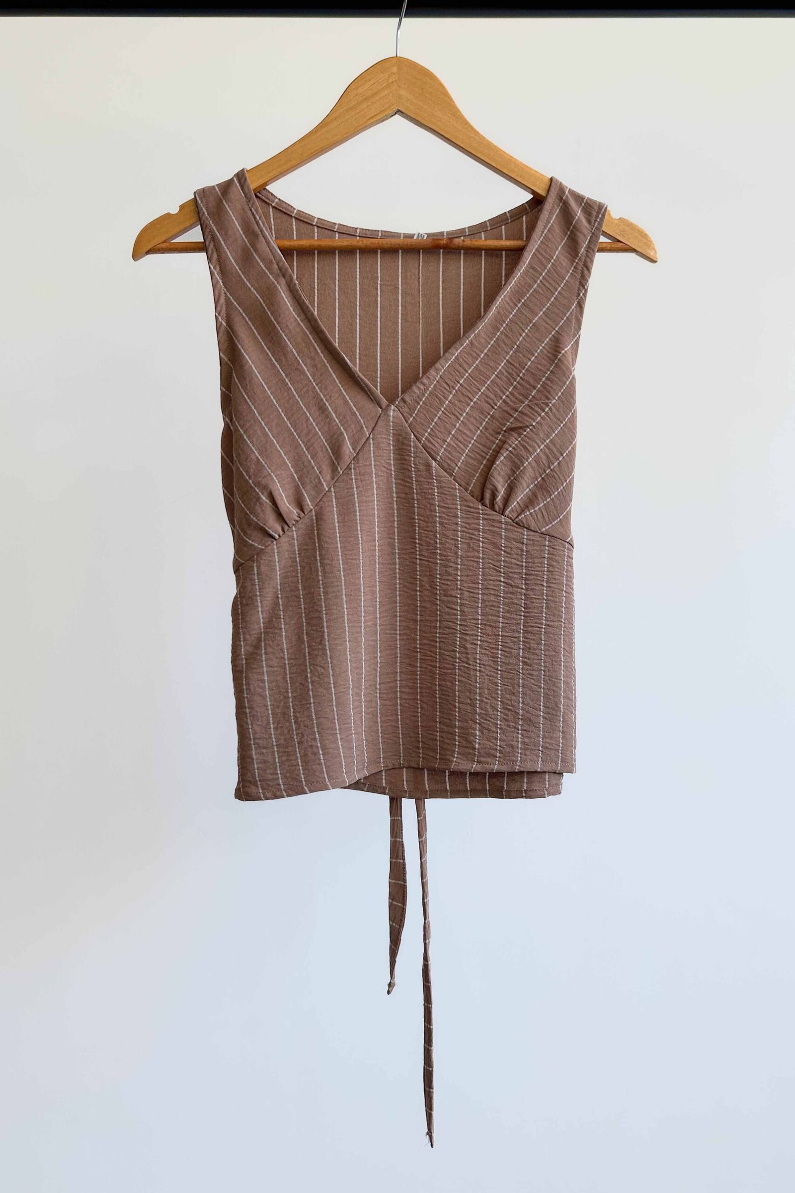 MUSCULOSA KENIA CON LAZO CREPE - Imagen 10