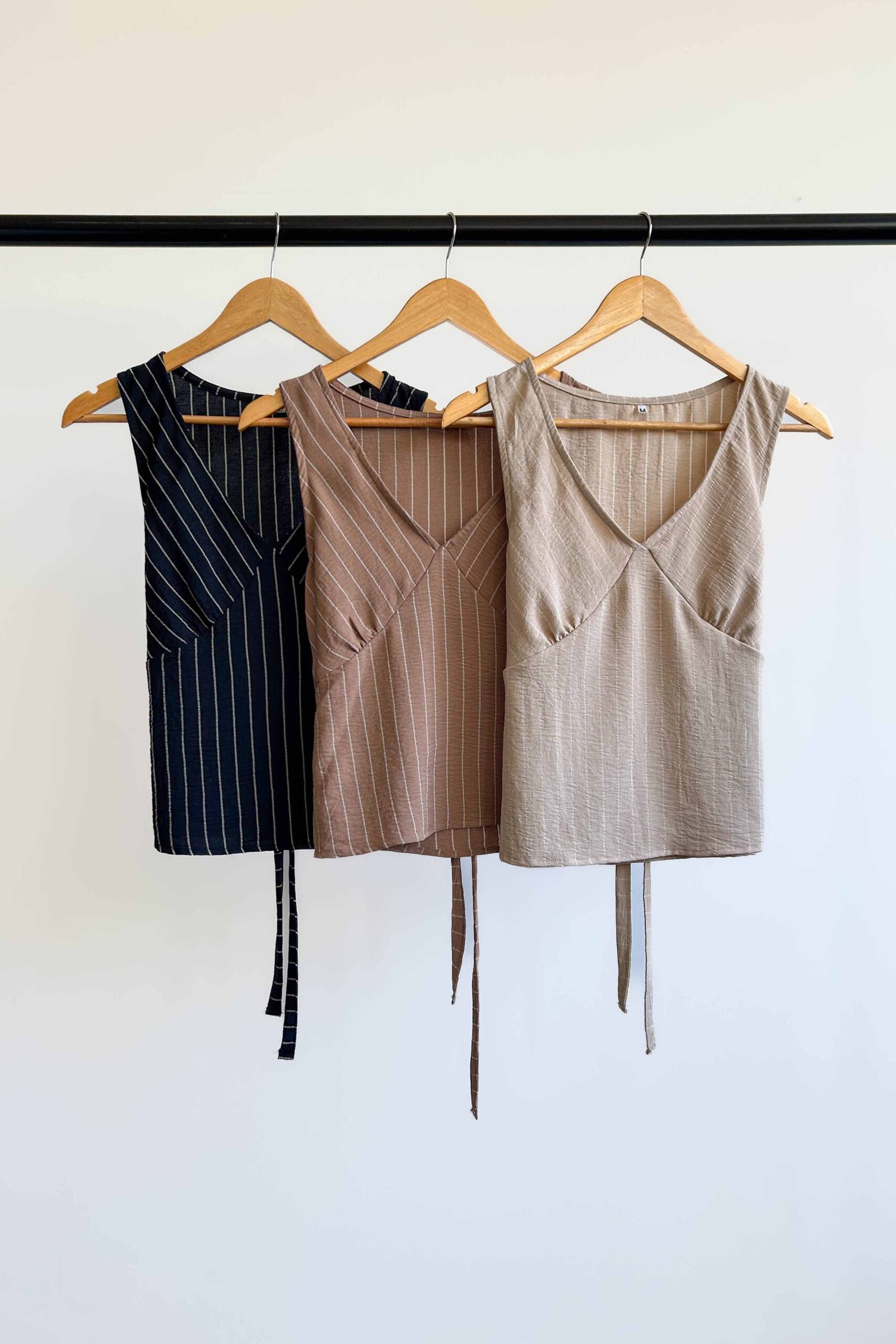 MUSCULOSA KENIA CON LAZO CREPE - Imagen 8