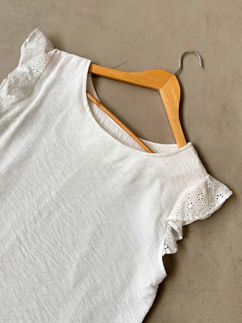 BLUSA CATALUÑA CON BRODERIE