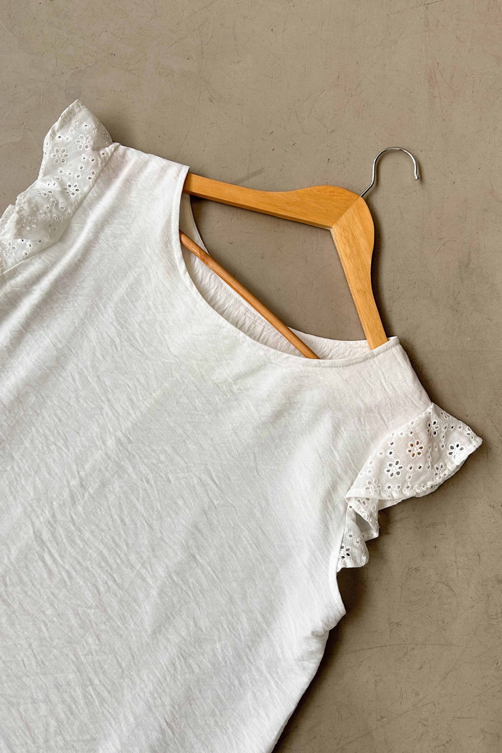 BLUSA CATALUÑA CON BRODERIE