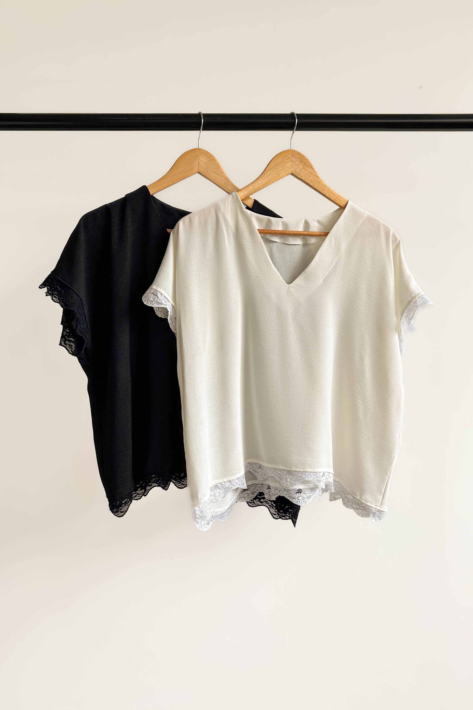 REMERA NADIA CON PUNTILLA - Imagen 5