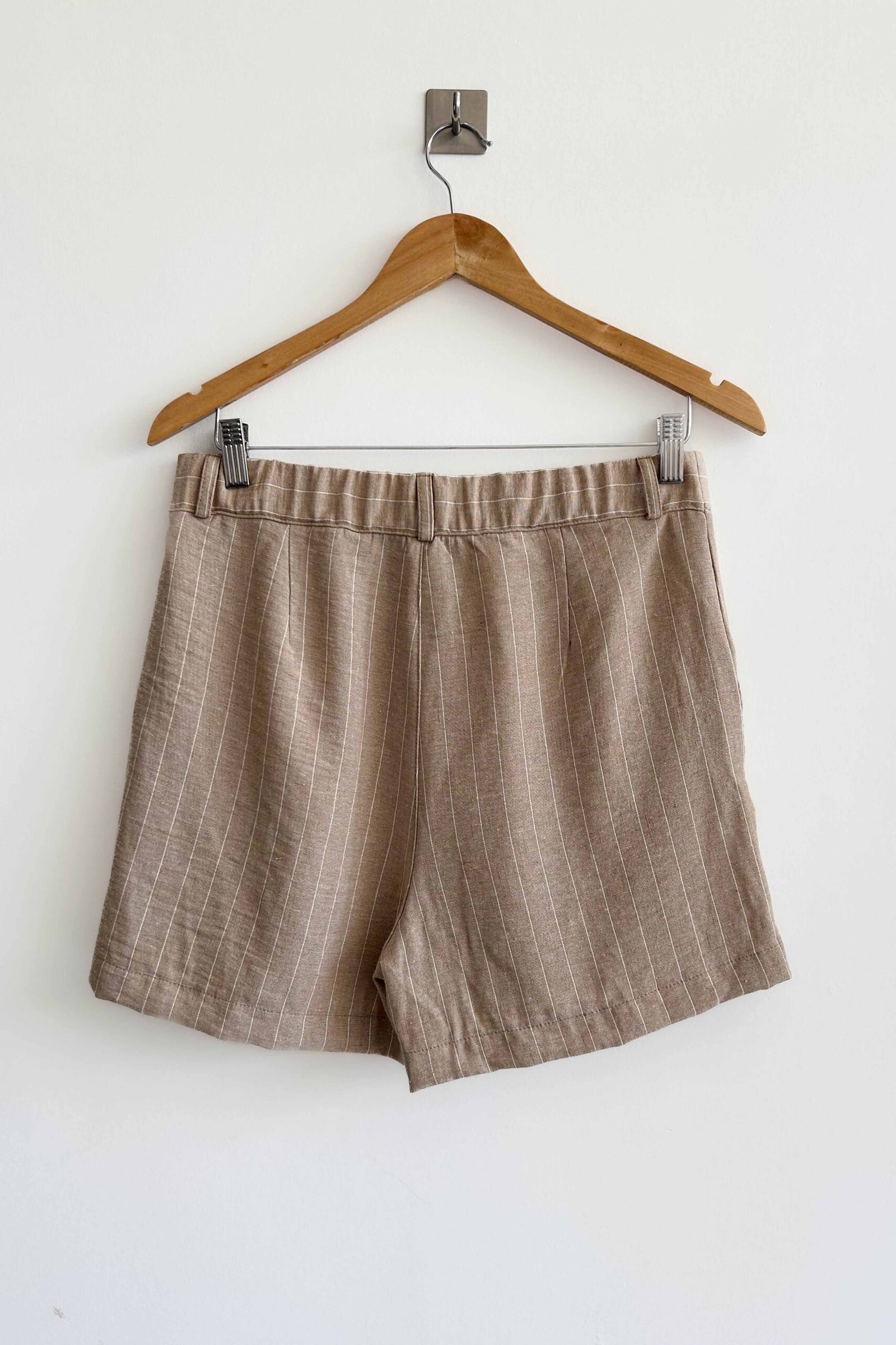 SHORT JANA RAYADO - Imagen 3