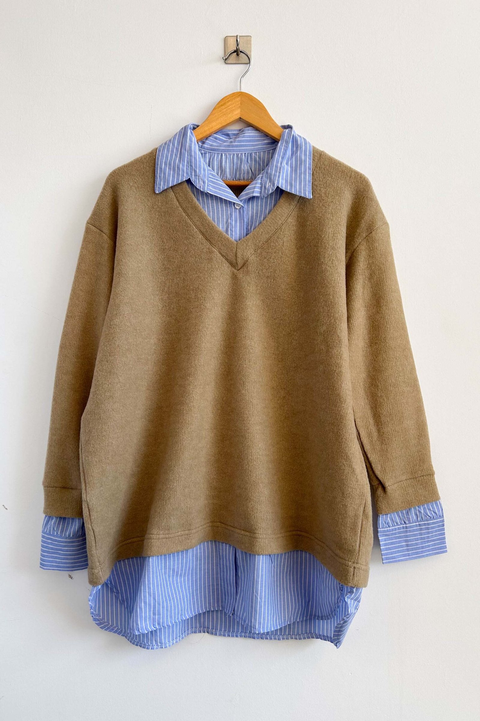 Variation picture for Beige raya gruesa azul Variation picture for Beige raya gruesa azul