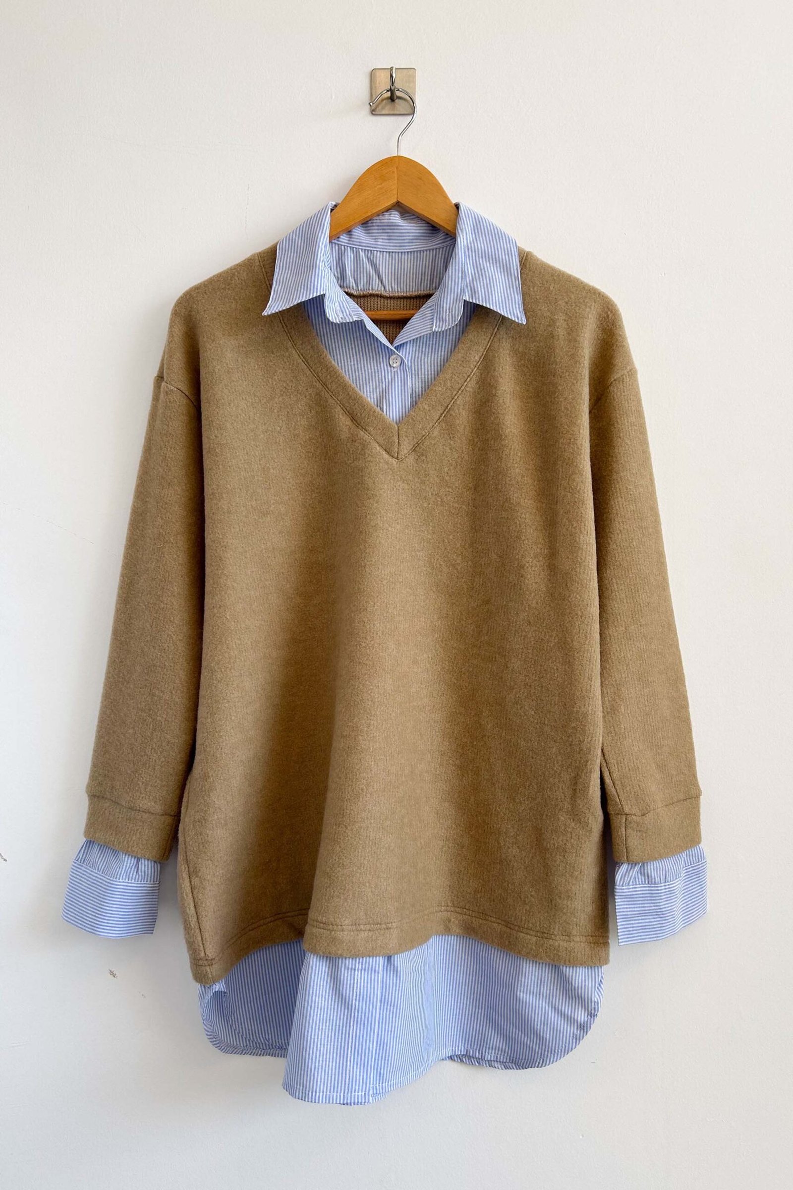 Variation picture for Beige raya fina celeste Variation picture for Beige raya fina celeste