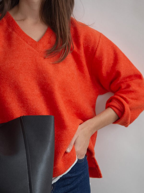 BUZO AURORA ESCOTE EN V MOHAIR