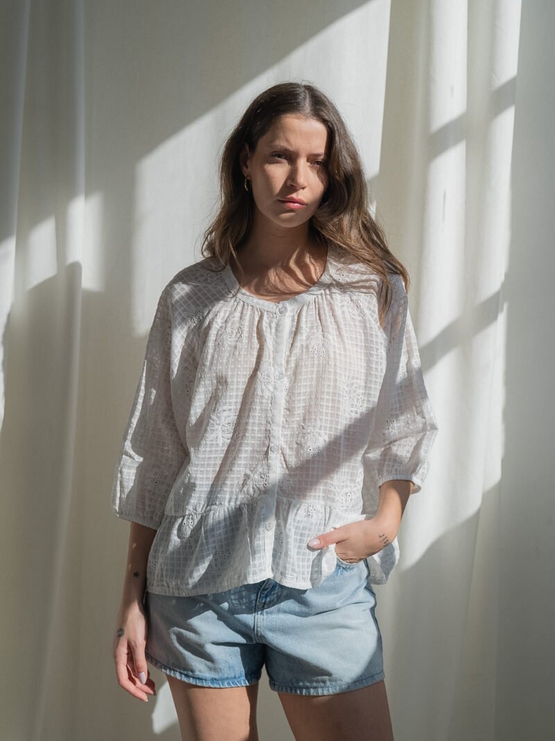 BLUSA ALANIS RATTIER BORDADO MANGA 3/4