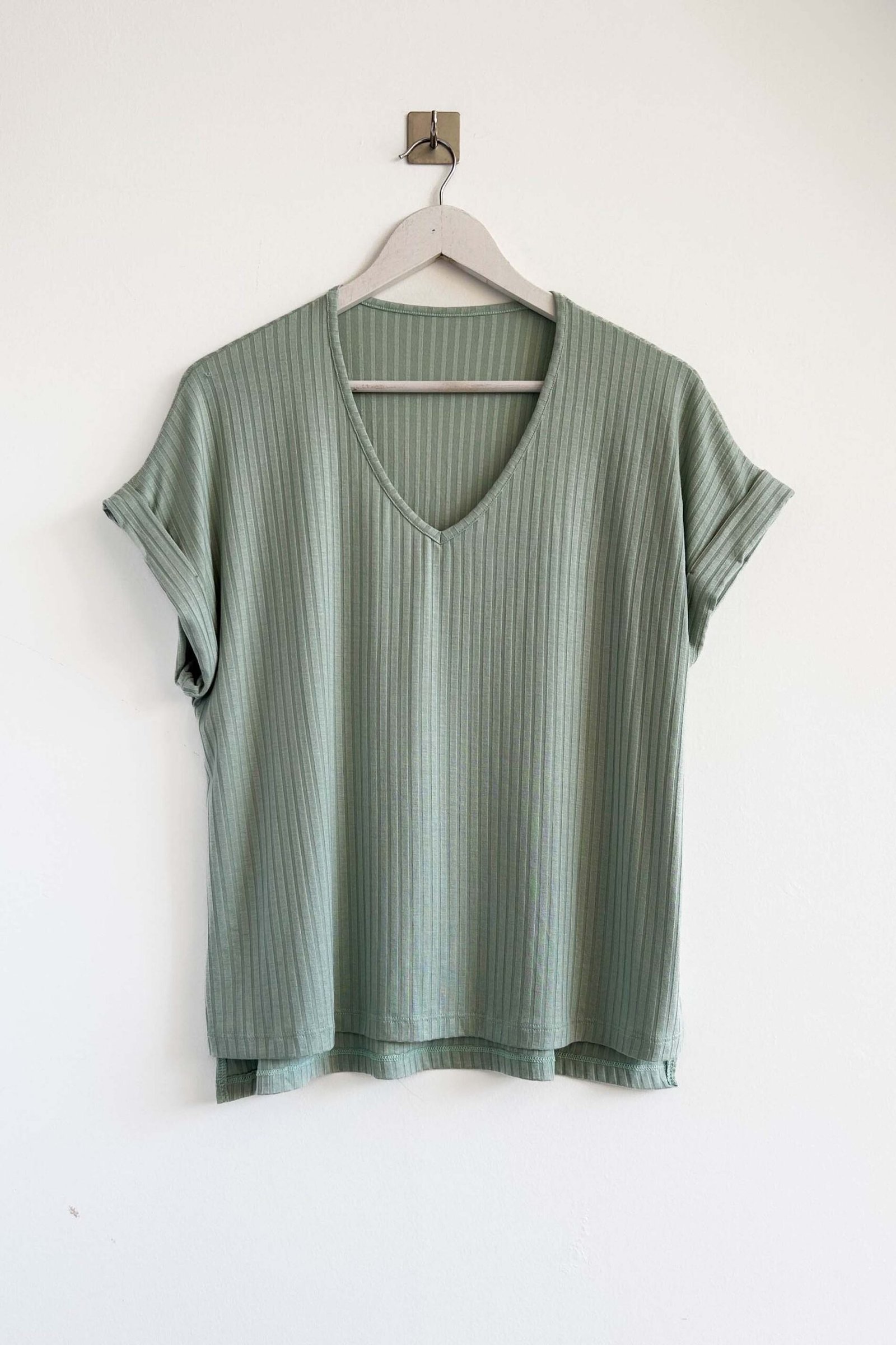 REMERA MADISON MORLEY VISCOSA - Imagen 6