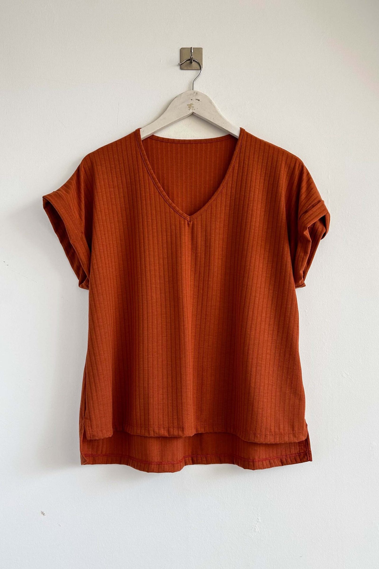 REMERA MADISON MORLEY VISCOSA - Imagen 4