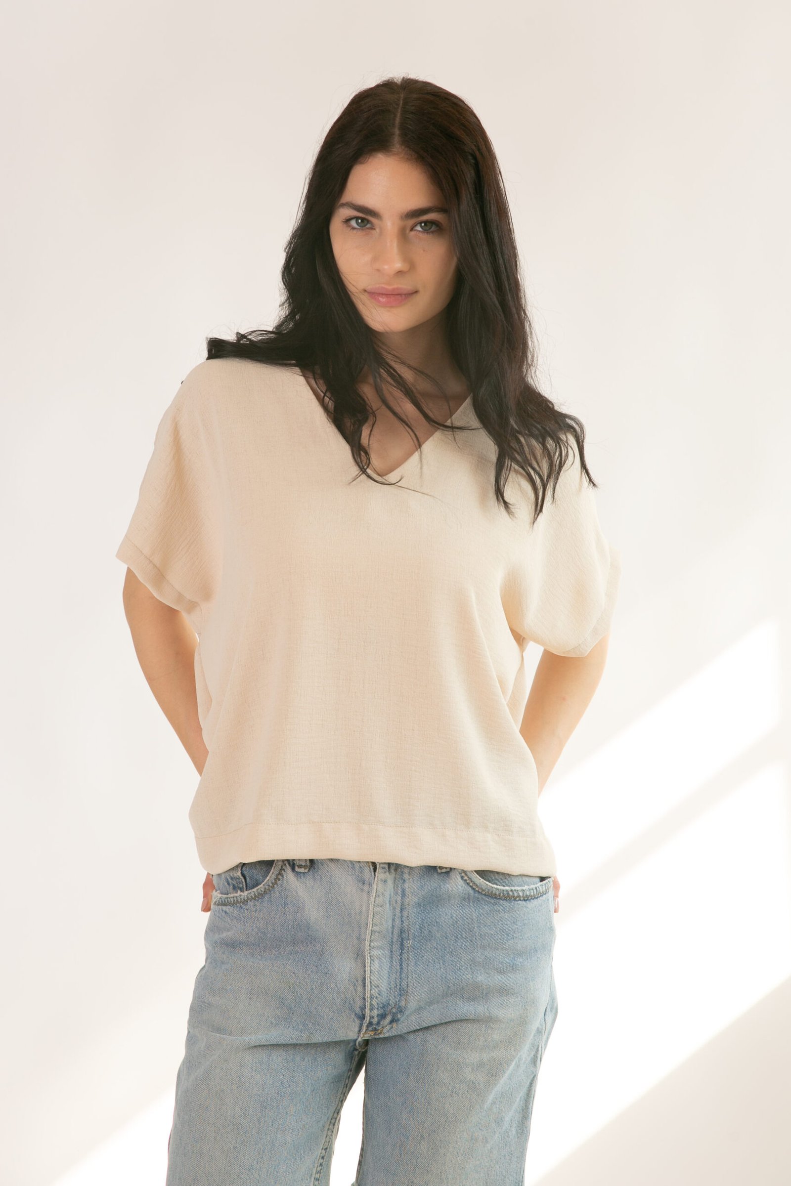 REMERA VALEN CUELLO V (LISBOA) - Imagen 3